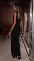 Avalyn Knit Maxi Dress - Black
